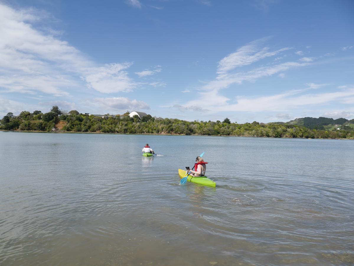 Raglan Palm Beach Motel Ngoại thất bức ảnh