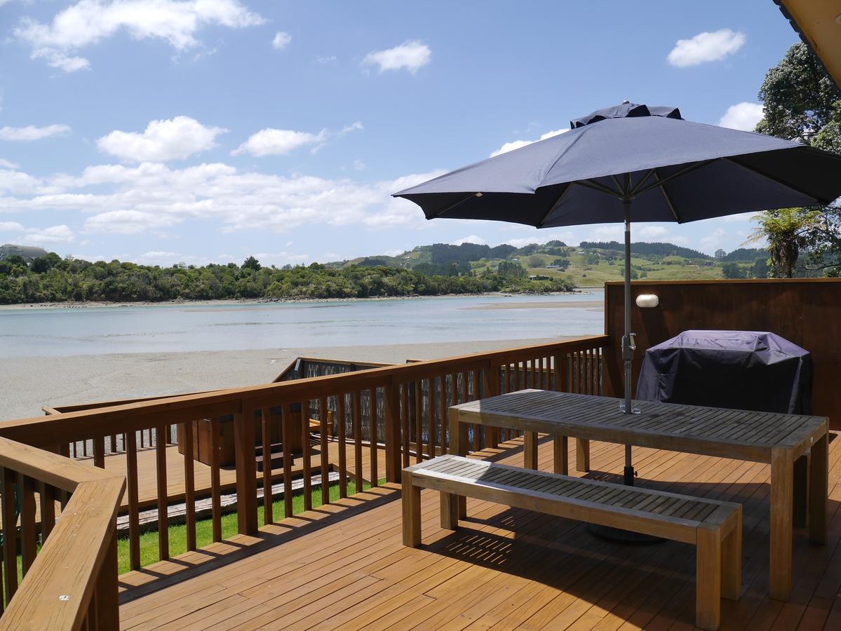 Raglan Palm Beach Motel Ngoại thất bức ảnh