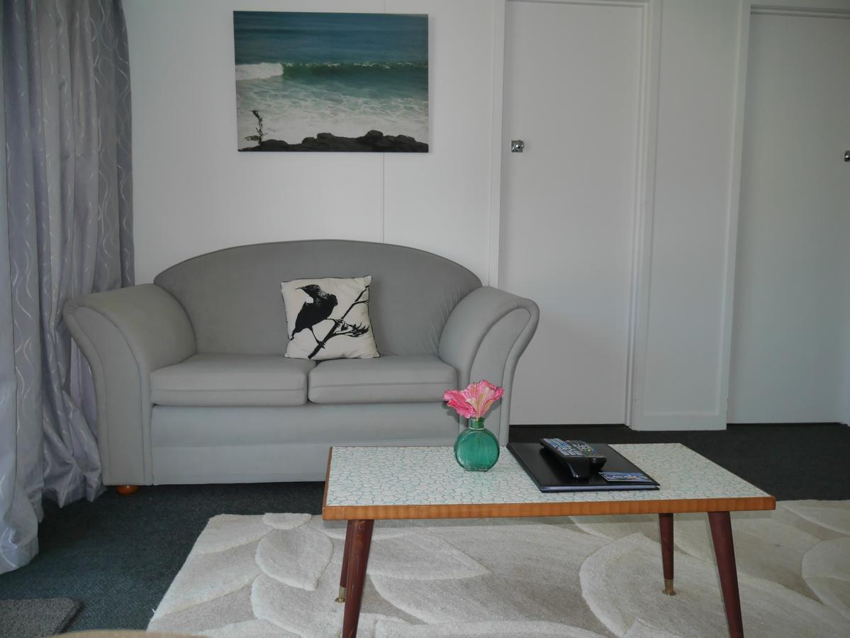 Raglan Palm Beach Motel Ngoại thất bức ảnh