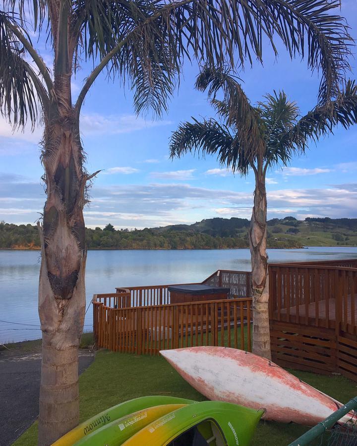 Raglan Palm Beach Motel Ngoại thất bức ảnh